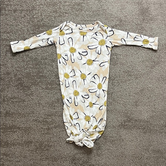 Kickee Pants Posh Peanut Tea Hazel Village Baby Bundle 0-12M GUC Organic - Picture 2 of 16